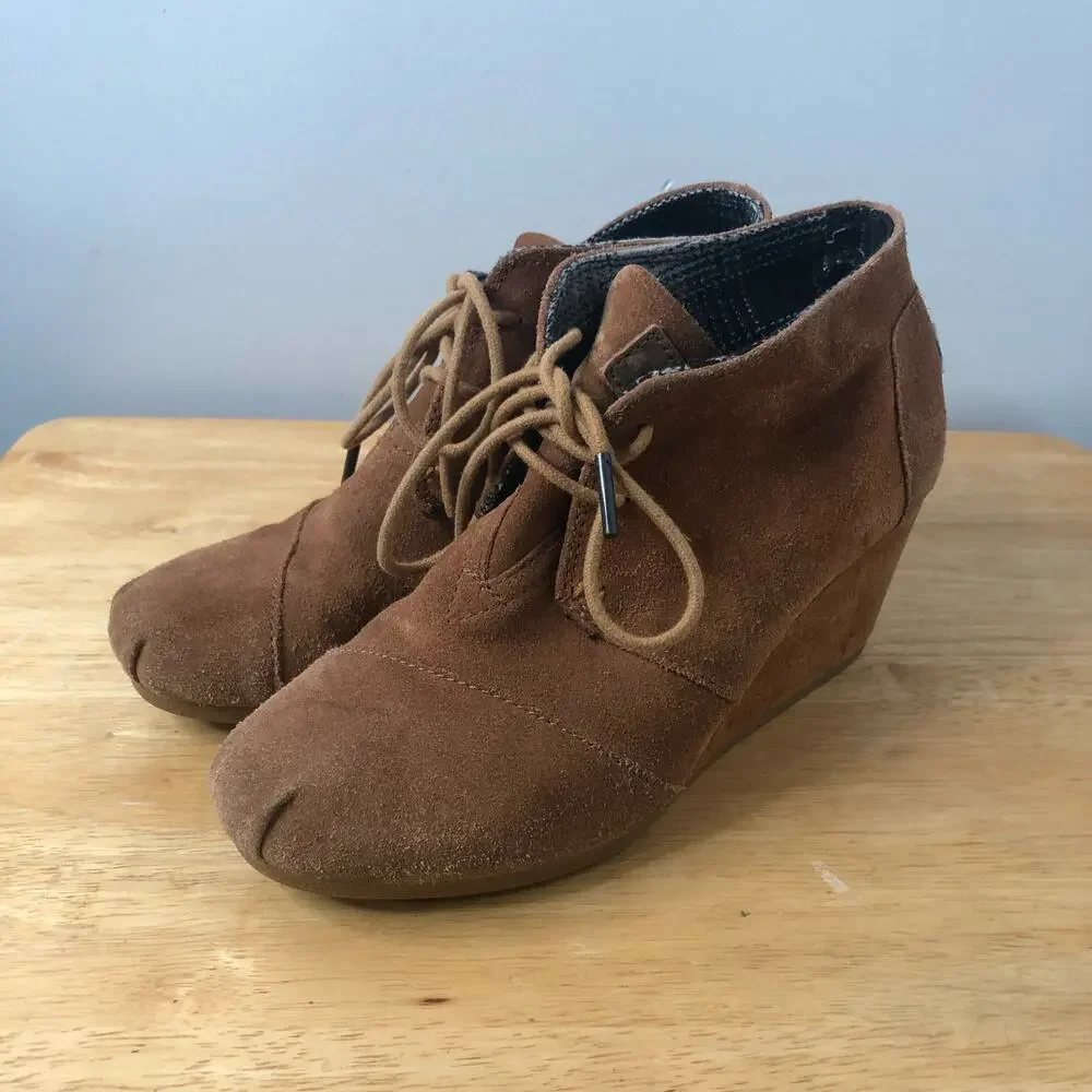 TOMS Suede Lace-Up Wedge Booties | Women's Size 7